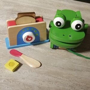 Melissa & Doug Colorful Frog and Toaster Play Set Not Complete
